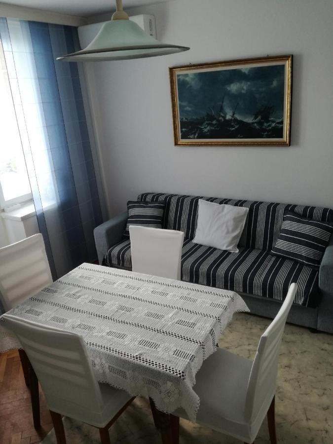 Apartment Domines Сен Екстериор снимка